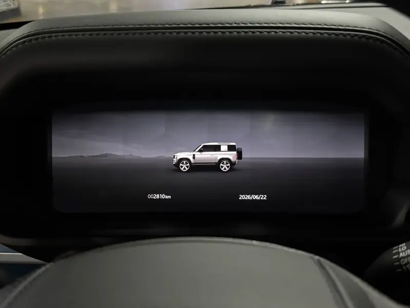 Land Rover Defender — фото 10