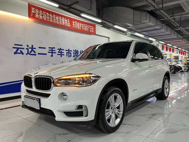 BMW X5 — фото 1