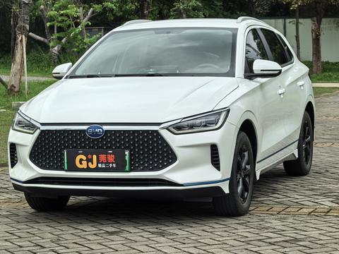 BYD e2