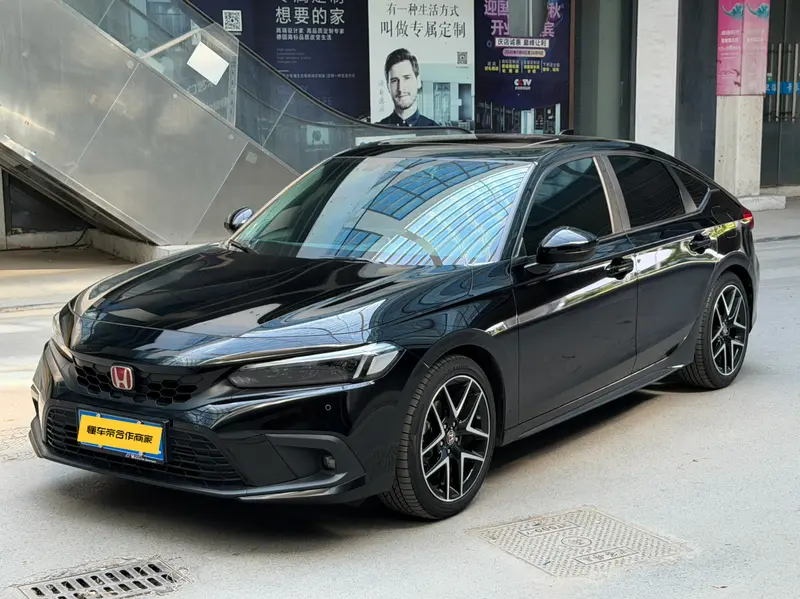 Honda Civic — фото 1