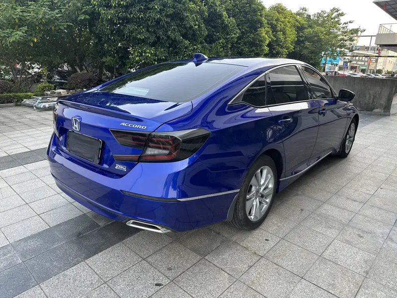 Honda Accord — фото 6