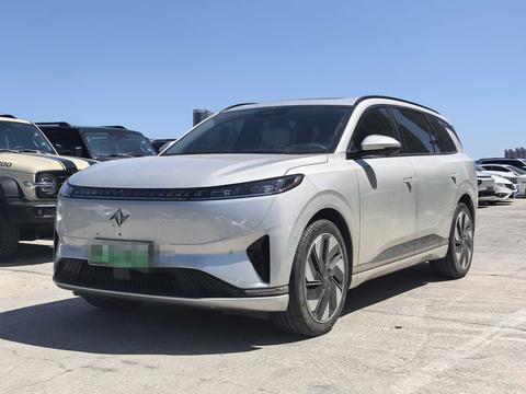 Dongfeng eπ 008