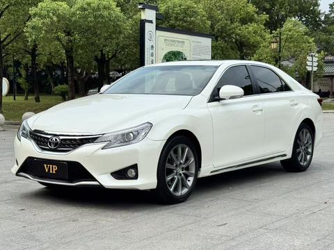 Toyota Reiz