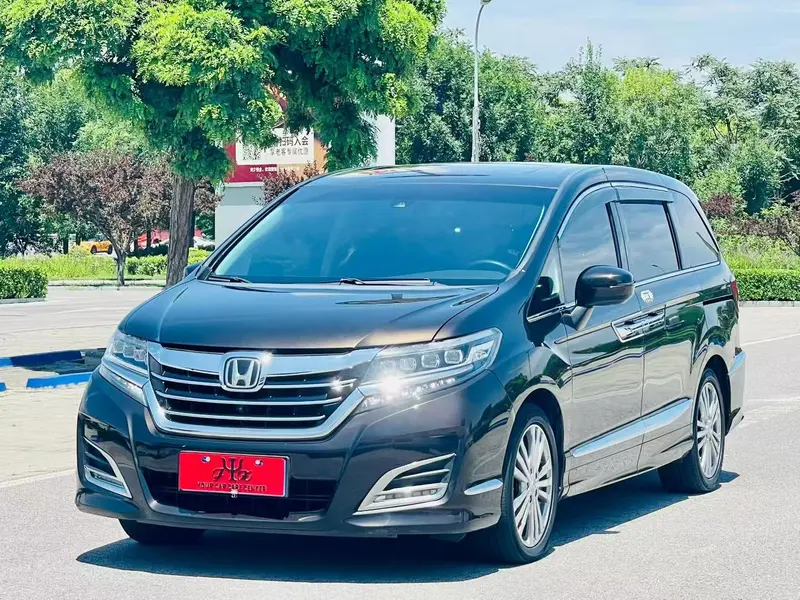 Honda Elysion 2.4 L Ultimate