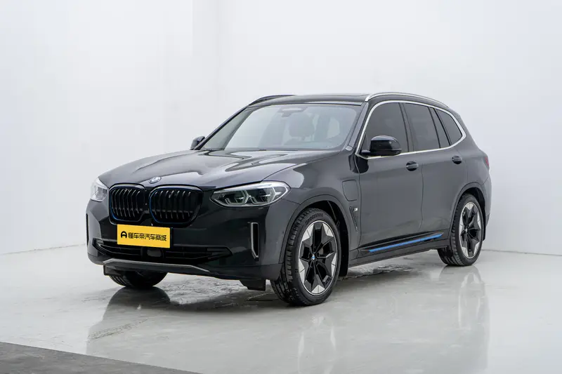 BMW i X 3