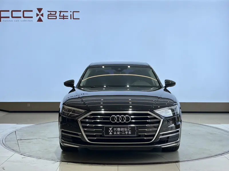 Audi A8 A8L 50 TFSI quattro комфорт — фото 2