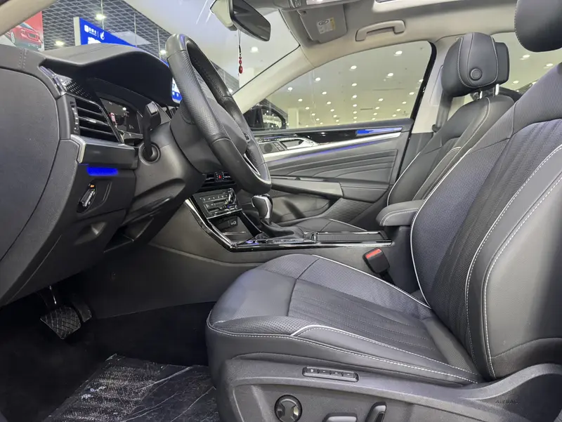Volkswagen Passat — фото 6