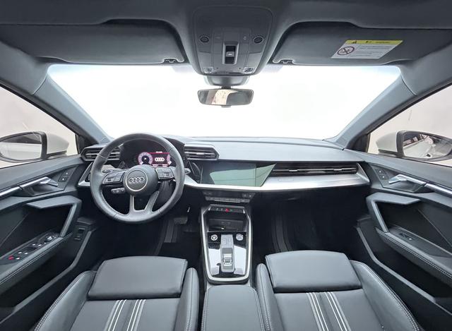 Audi A3 2023 Белый из Китая, фото 6