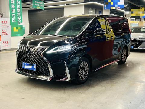 Lexus LM