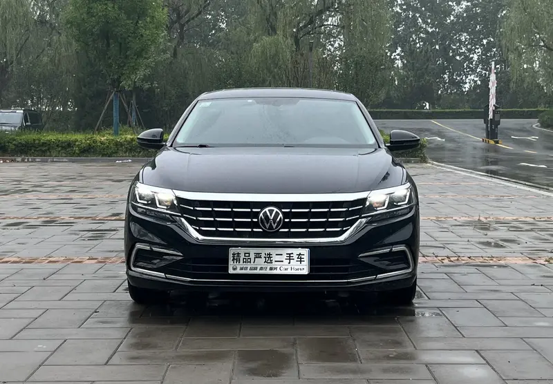 Volkswagen Passat — фото 2