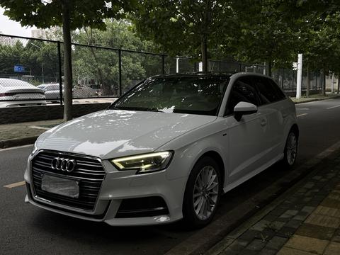Audi A3 2018 30 Sportback 35 TFSI Fashion