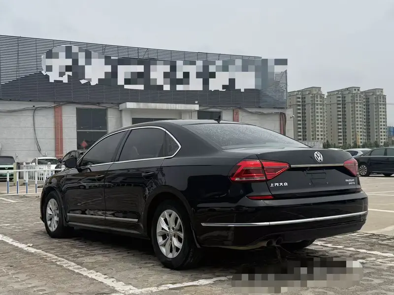 Volkswagen Passat — фото 4