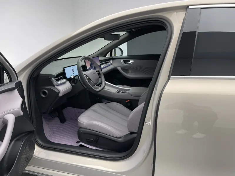 Roewe M7 DMH — фото 17