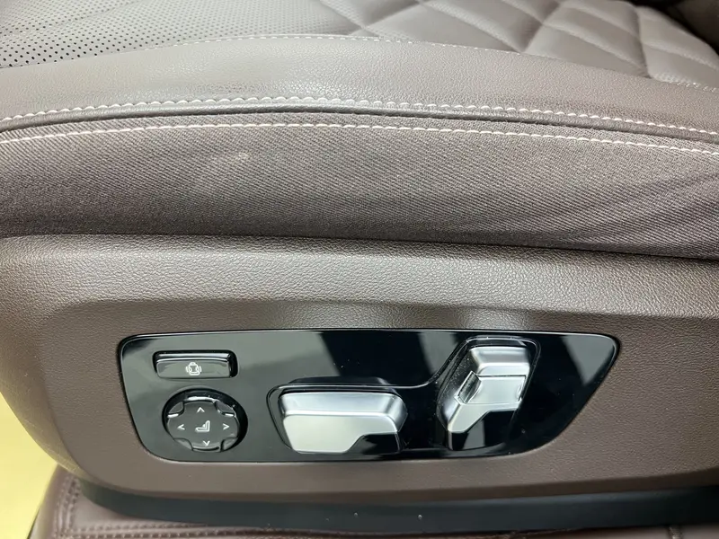 BMW X5 xDrive 40Li премиум — фото 11