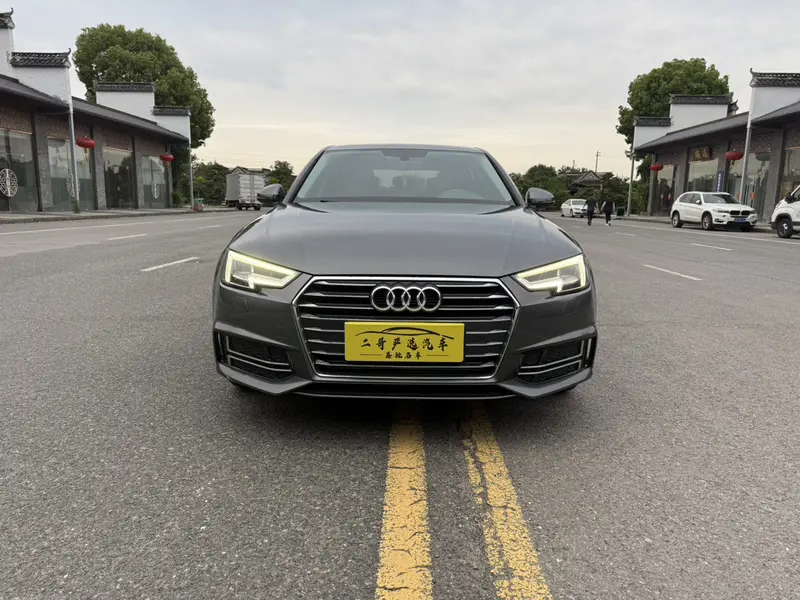 Audi A4L 40 TFSI базовая VI — фото 2