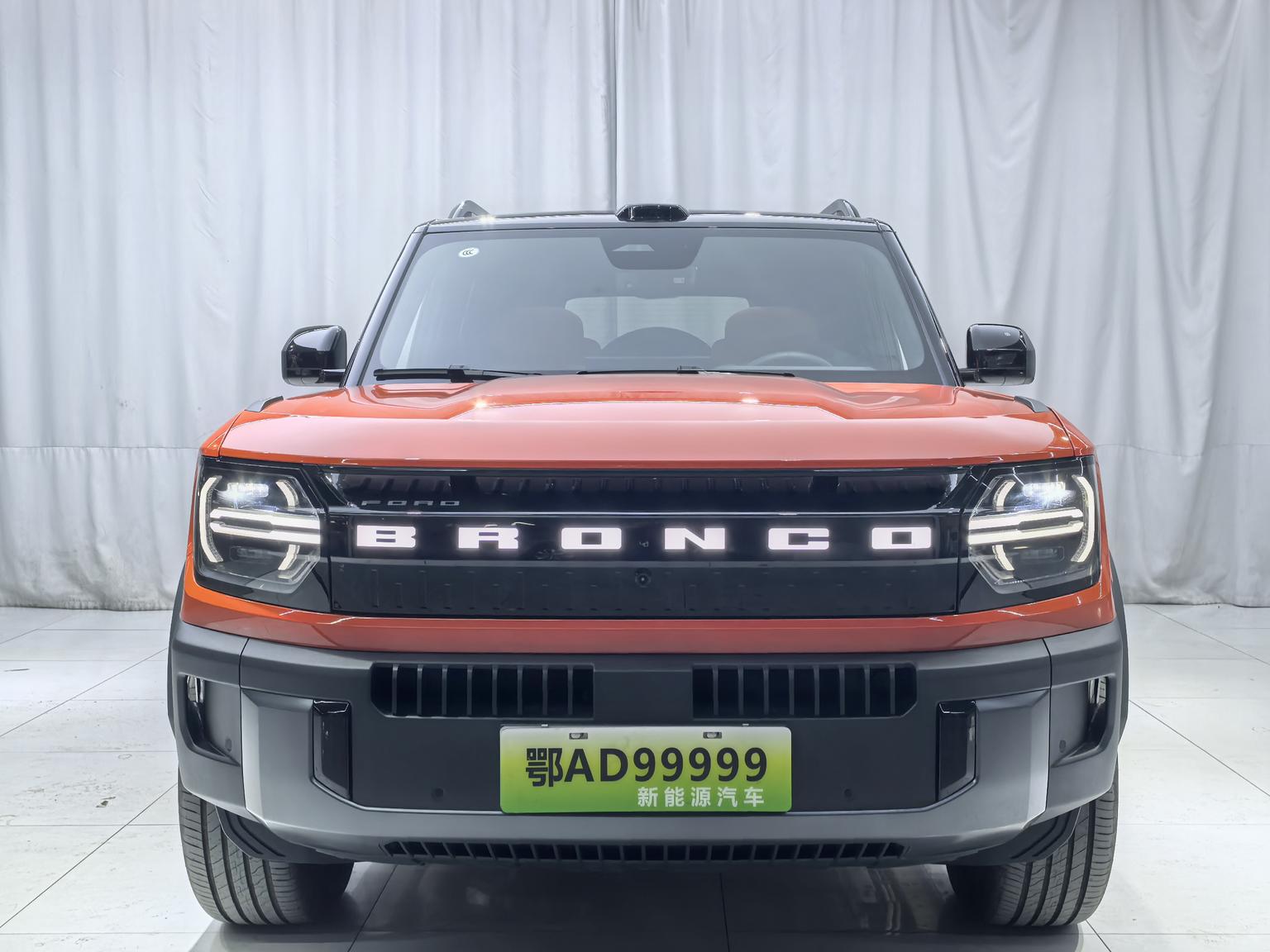 Ford Bronco Basecamp: фотография 2 из 26