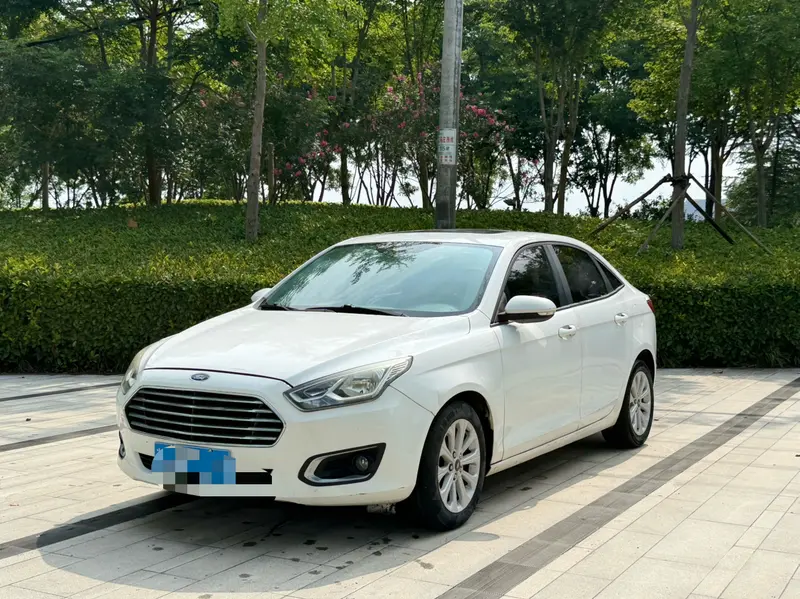 Ford 1.5 L AT Comfort