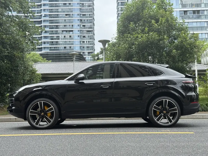 Porsche Cayenne Coupé 3.0 T Platinum — фото 4