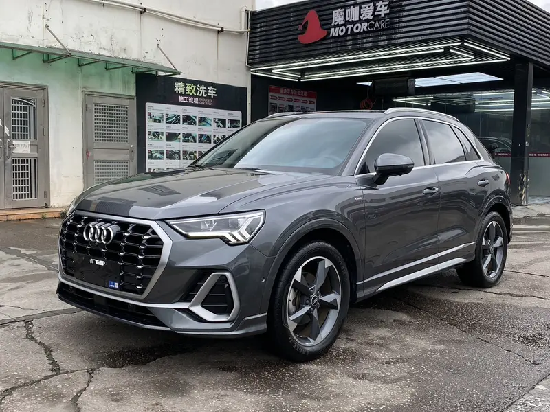 Audi Q3 — фото 1