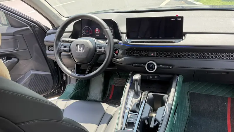 Honda Accord — фото 6