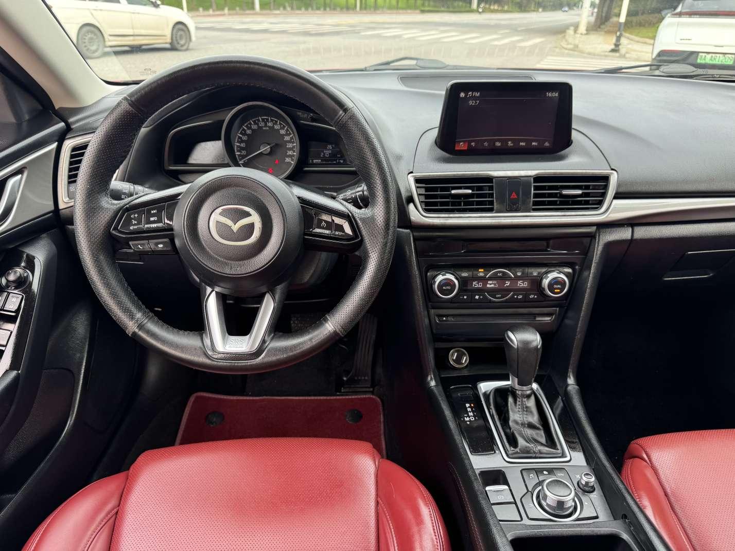 Mazda Mazda3 — фотографии объявления, Фото 9