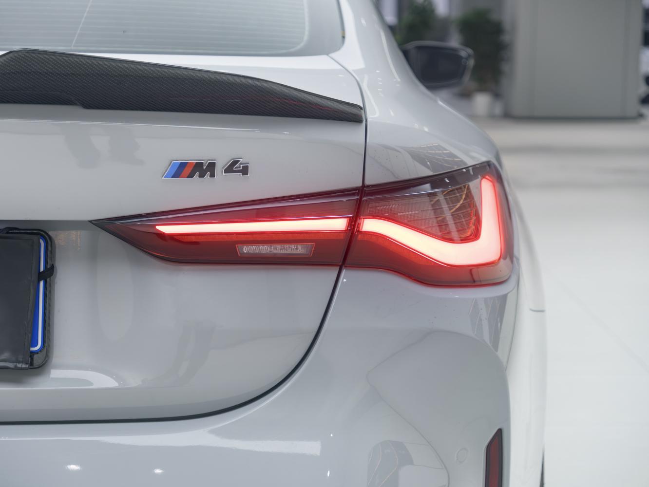 BMW M4 2021 M4