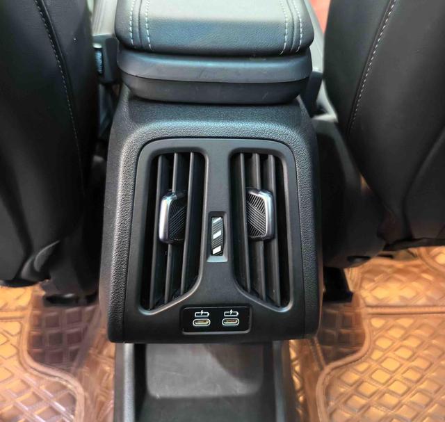 BMW X1 id 4387238 из Китая 7