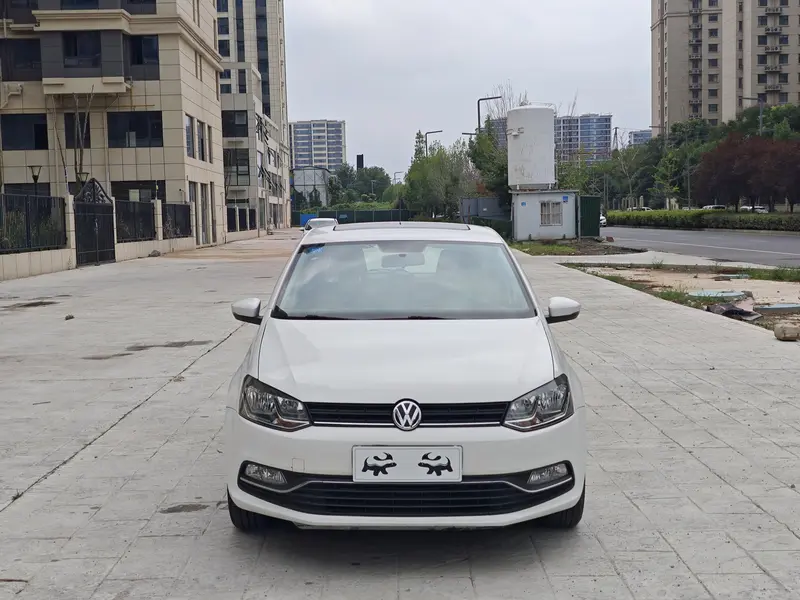 Volkswagen Polo — фото 2