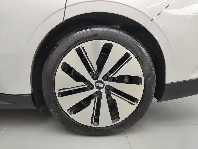 Geely Galaxy E8 — фото 11