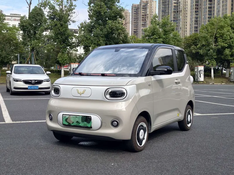 Wuling Hongguang Mini EV — фото 1