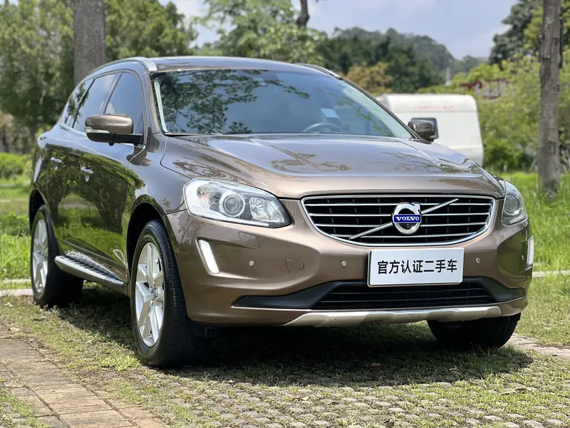 Volvo XC60 — фото 3