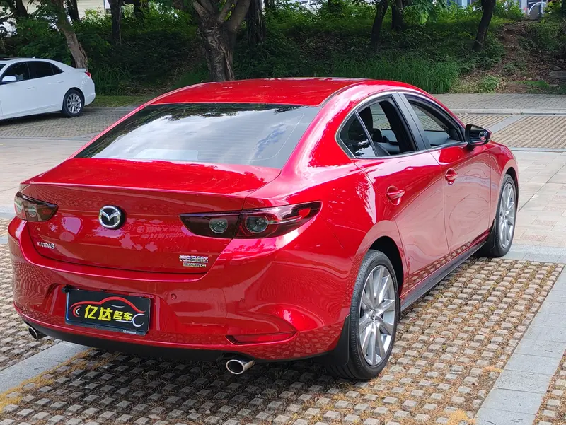 Mazda 3 Axela — фото 7