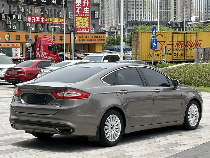 Ford Mondeo — фото 6