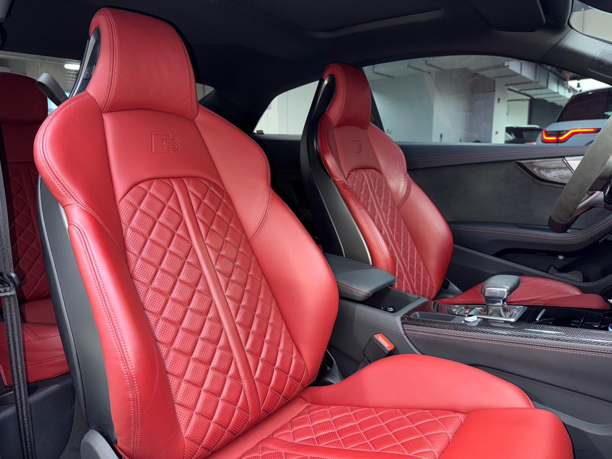 Audi S5: фотография 19 из 20