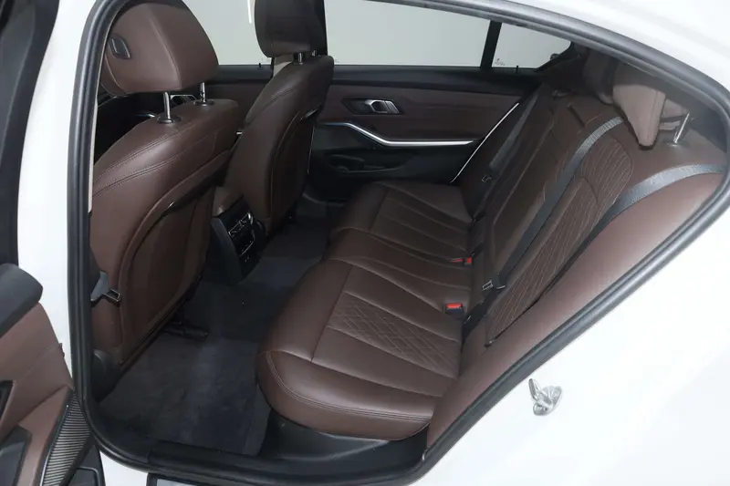 BMW i3 eDrive35L — фото 16