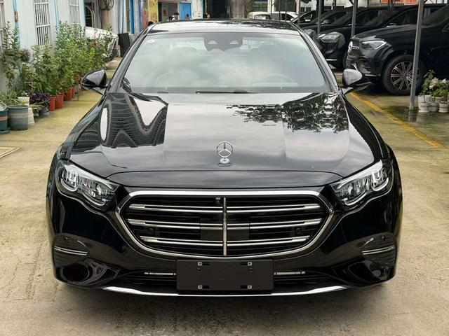 Mercedes-Benz E-class id 4387266 из Китая 15