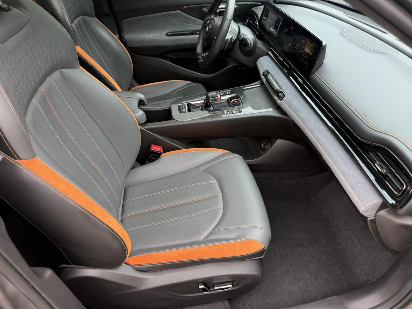 GAC Trumpchi Empow: фотография 11 из 17