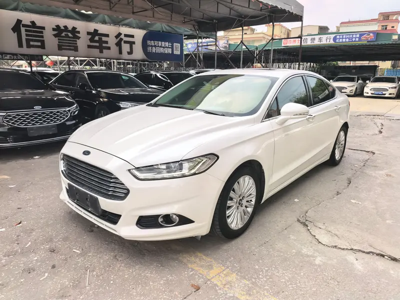 Ford Mondeo — фото 1