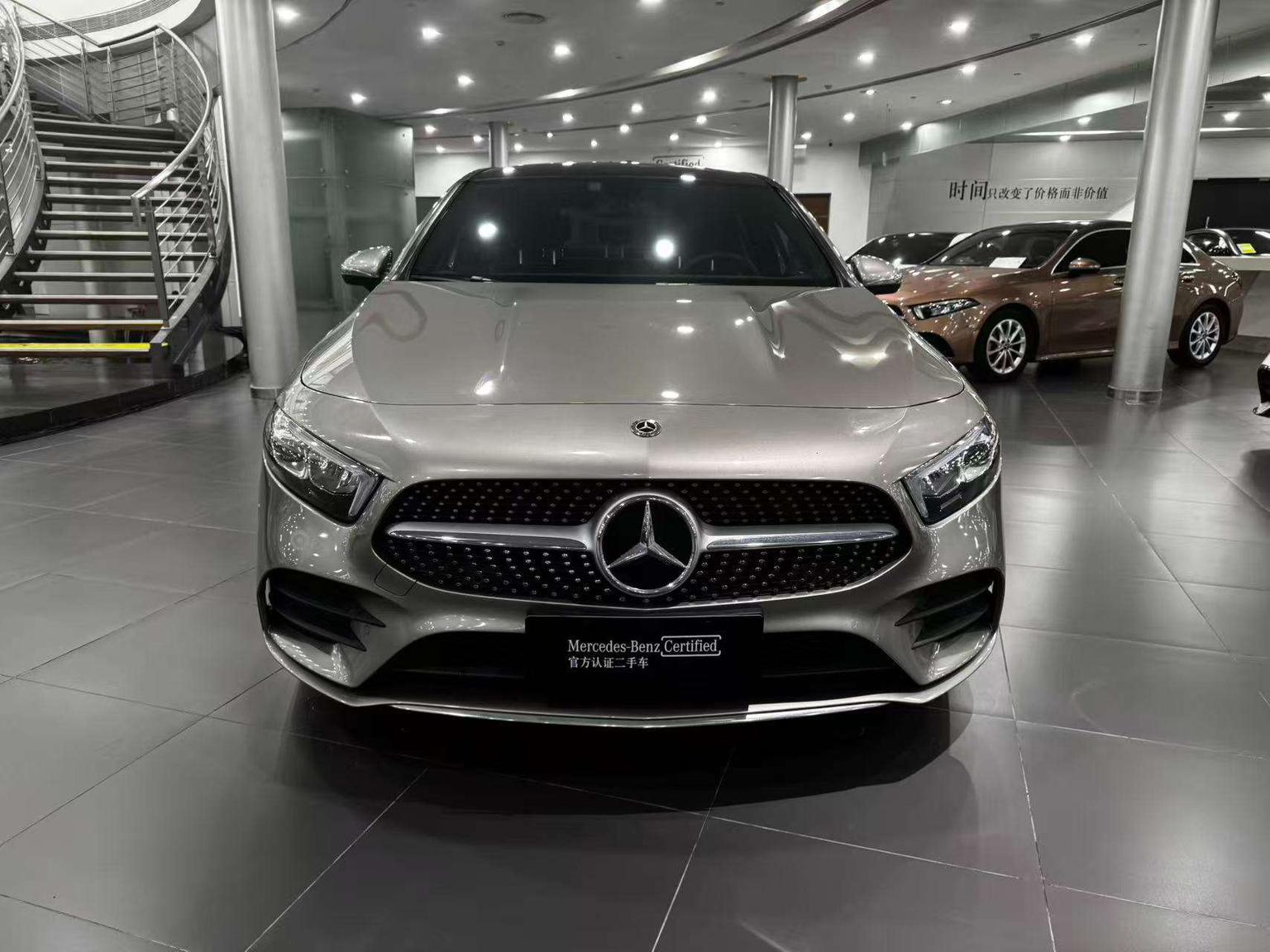 Mercedes-Benz A-Class: фотография 8 из 22