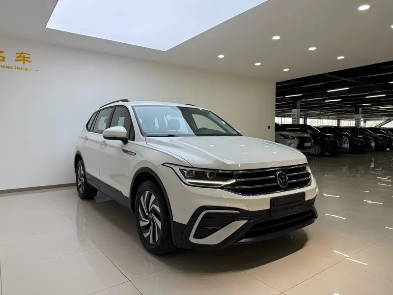 Volkswagen Tiguan L 330 TSI AT 2 WD — фото 3