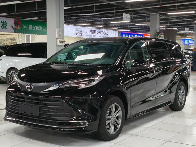 Toyota Saina 2026 Черный из Китая, фото 5