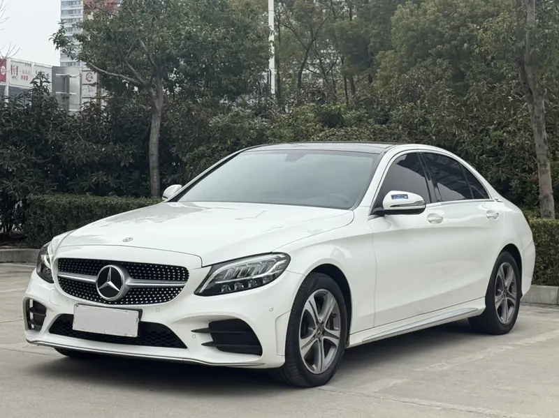 Mercedes-Benz C-Class — фото 1