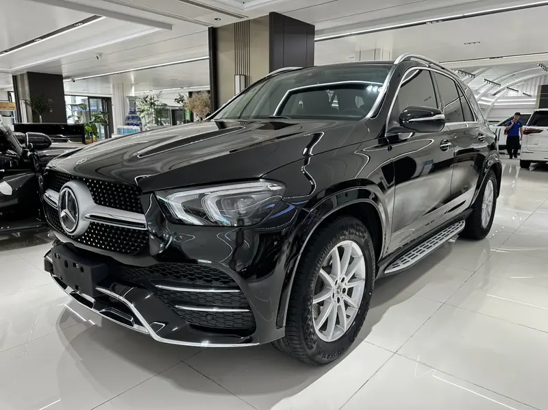 Mercedes-Benz GLE — фото 1