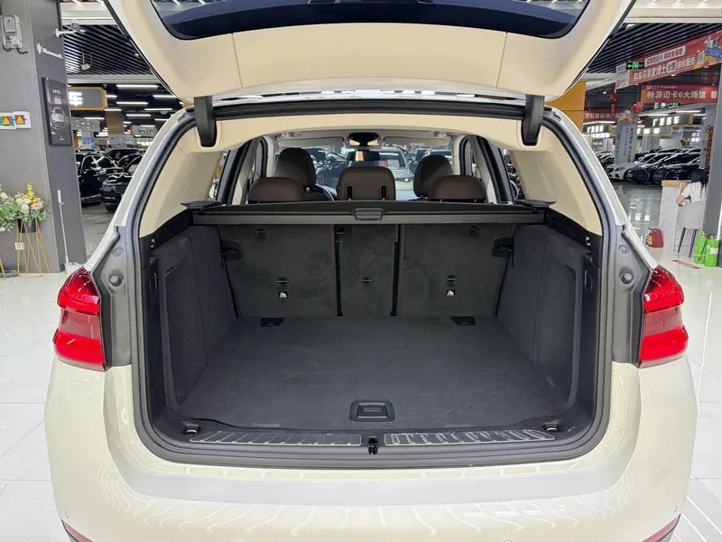 BMW iX3 — фото 16