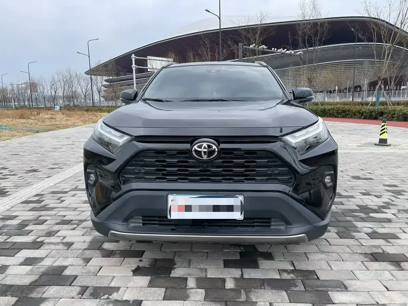 Toyota RAV4 — фото 2