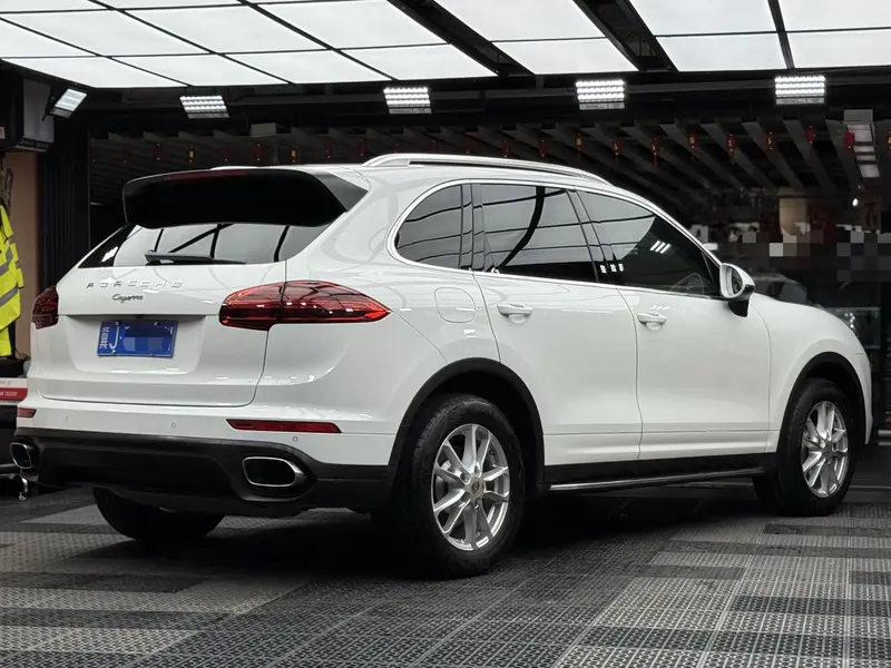 Porsche Cayenne 3.0 T — фото 6