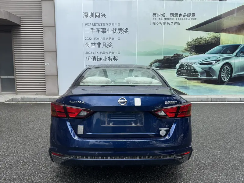 Nissan Teana 2.0L XL комфорт — фото 3