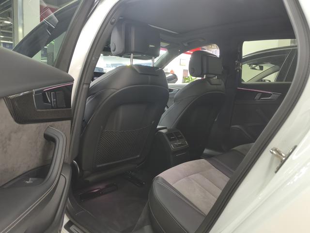 Audi A4L id 4348539 из Китая 10