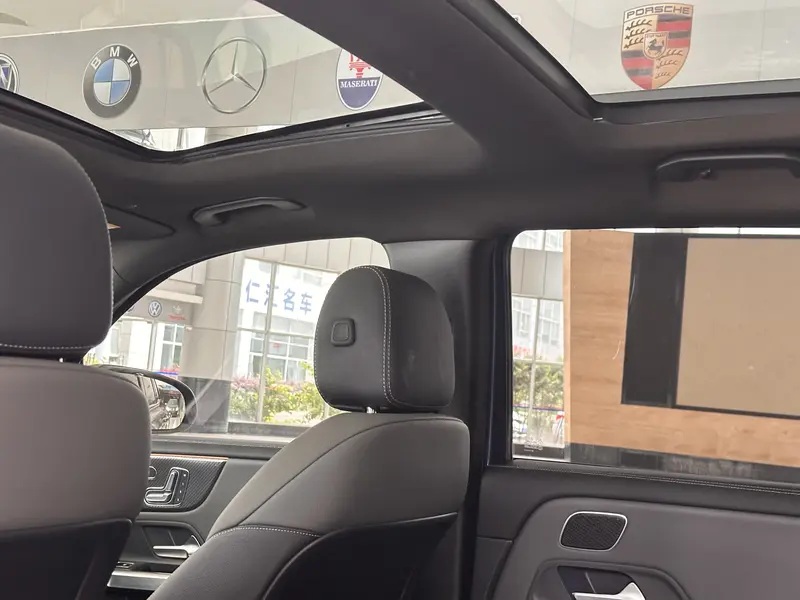 Mercedes-Benz GLB AMG — фото 11