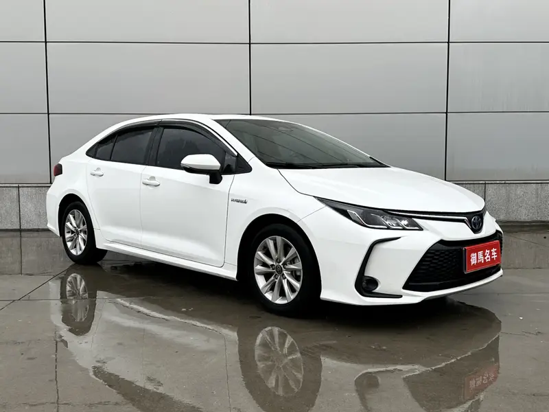Toyota Corolla — фото 3